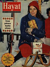 HAYAT DELIKATESSEN; Pistazienkerne; Oliven al Forno; Piccola Haselnüsse; Granatapfelmelasse; Granatapfelessenz