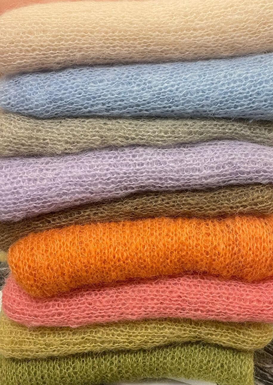 The Knittin' Goat, farbenfrohe Schals, Hayat Delikatessen, Hayat Köstlichkeiten, warm und weich