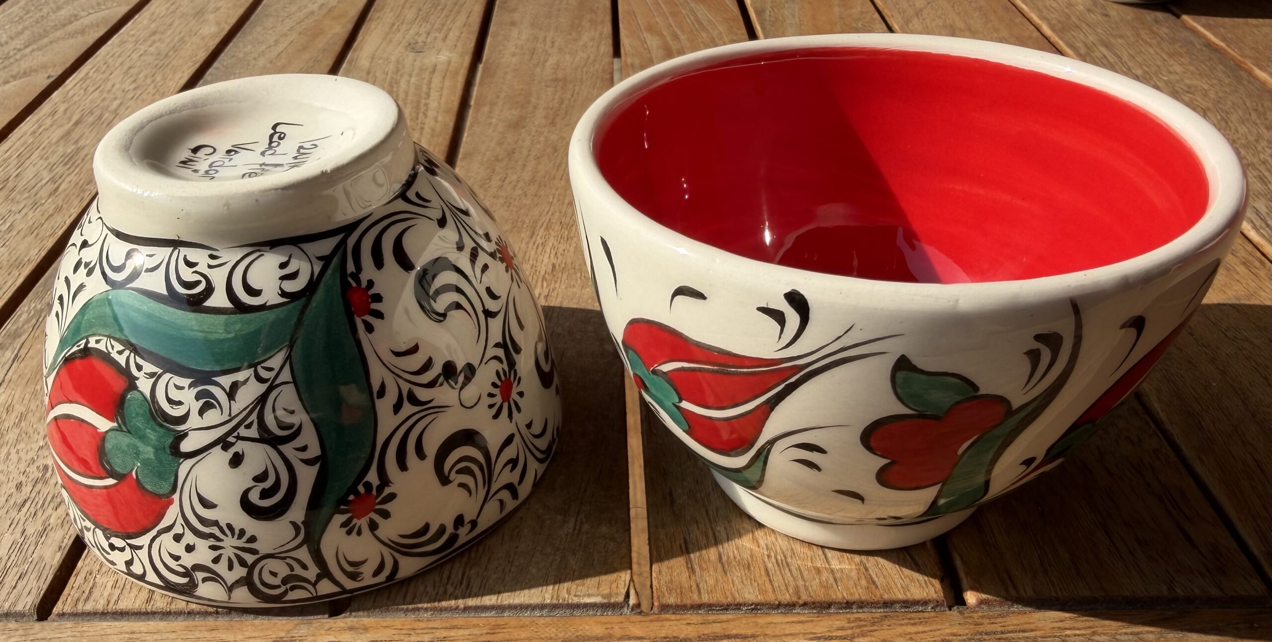Iznik; Keramik aus einer Hand; Hayat Delikatessen;