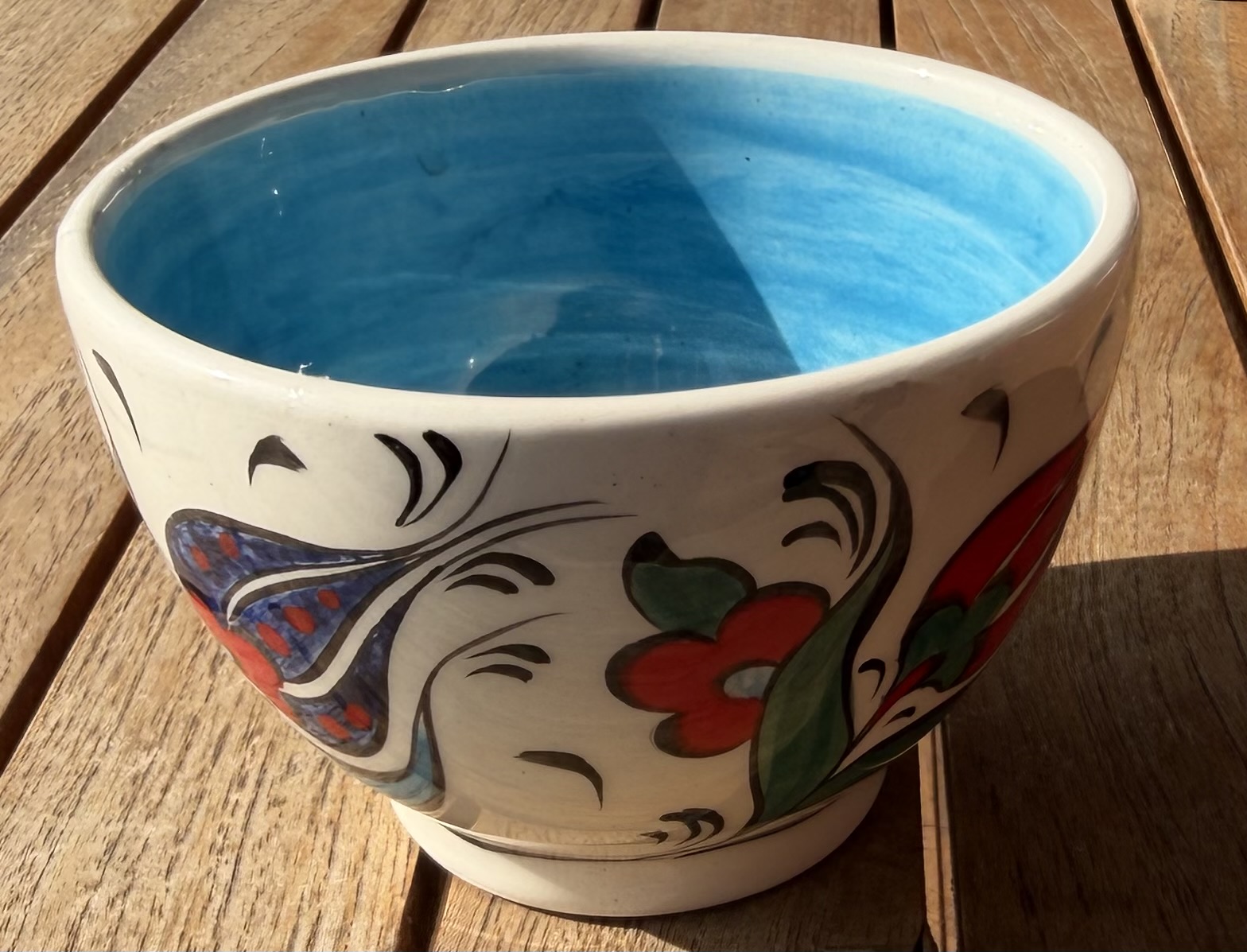 Iznik; Keramik aus einer Hand; Hayat Delikatessen;